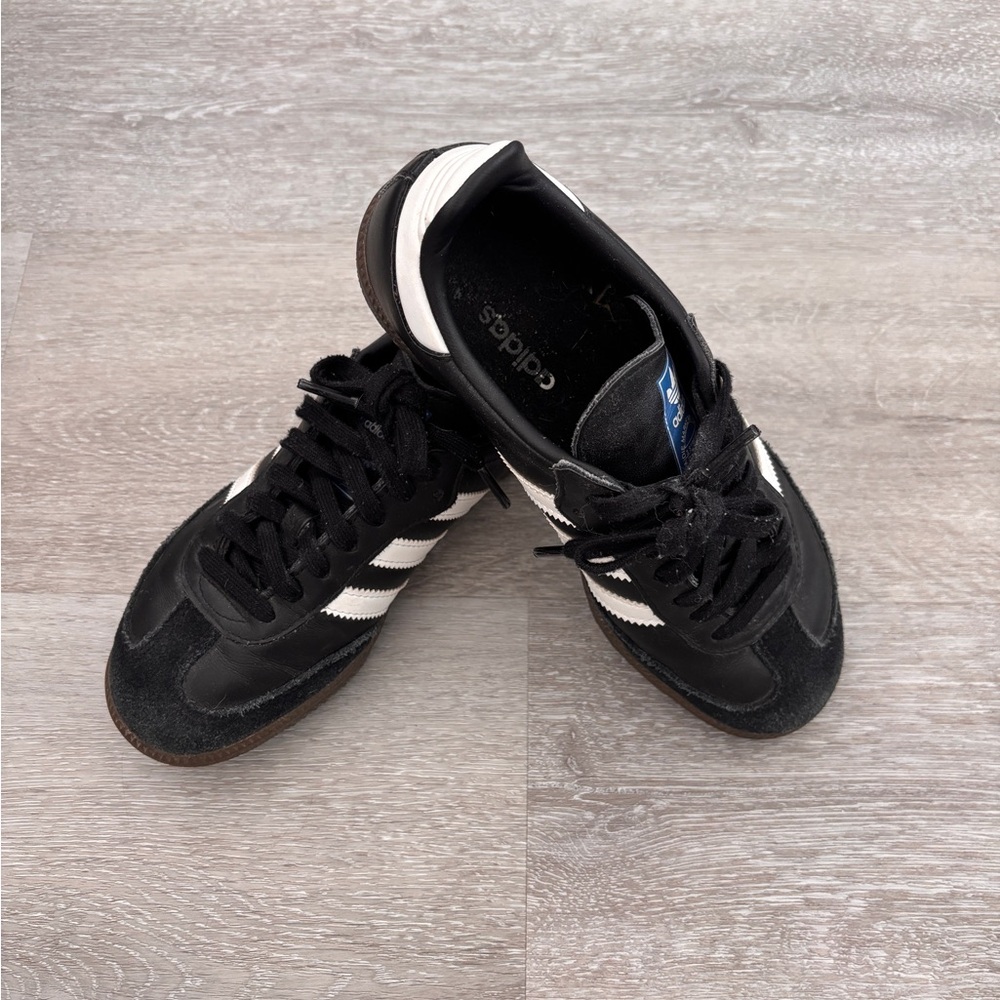 Adidas Samba black and white sneaker size WMNS 5.5